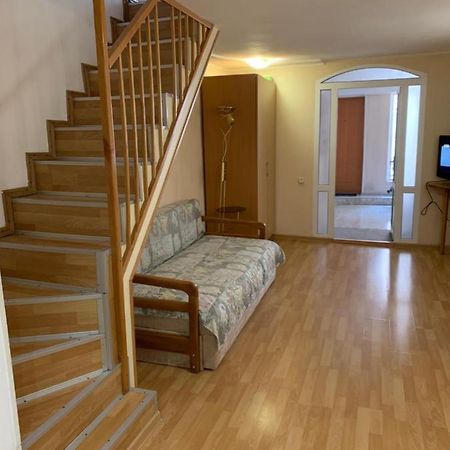 Apartment Red Lane 9 Odessa Dış mekan fotoğraf